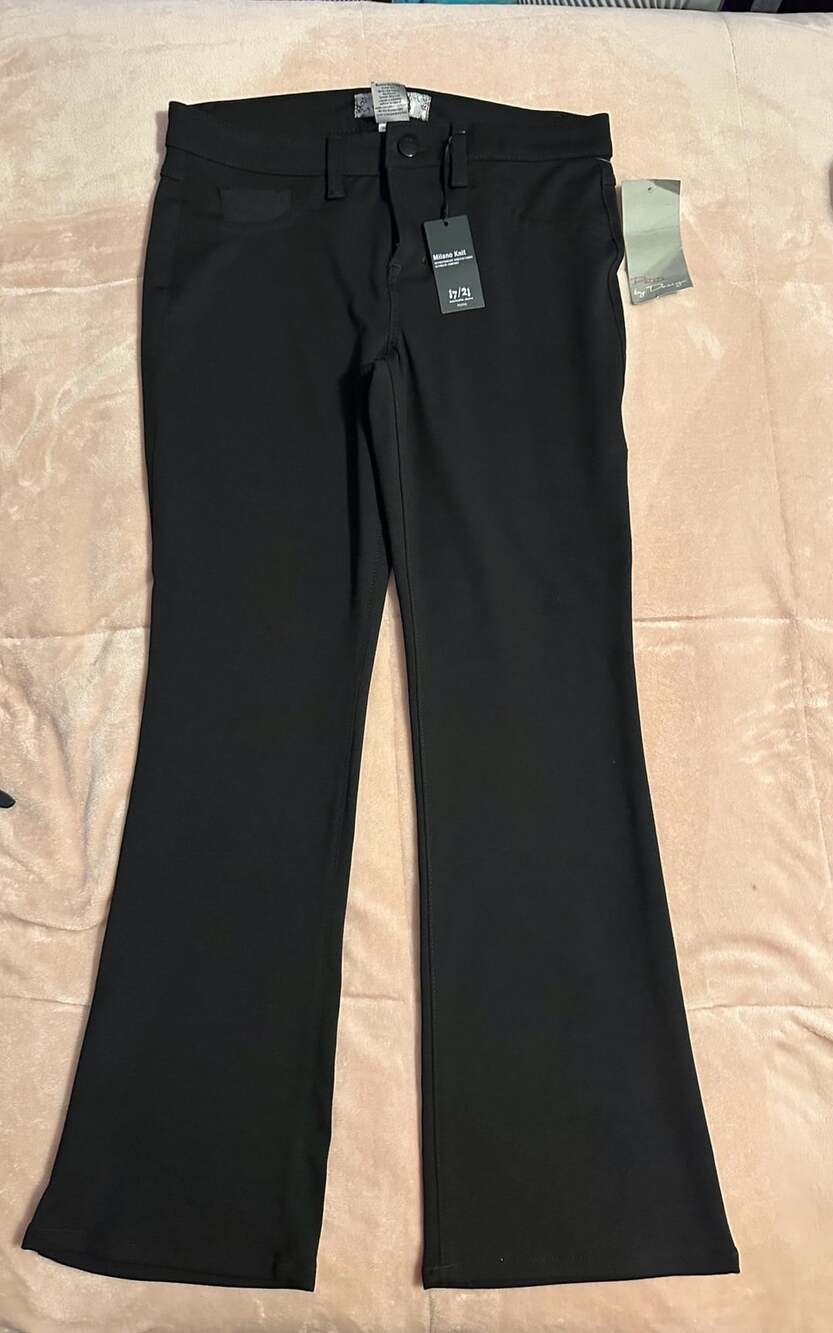 17/21 Exclusive Denim Milano Knit Pants Size 12P Black Bootcut